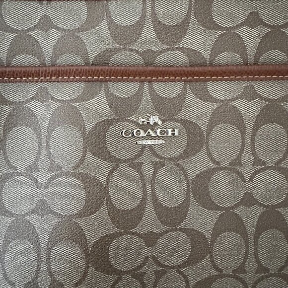 Coach Signature C File Khaki & Brown Canvas Crossbody Bag - Picture 2 of 12